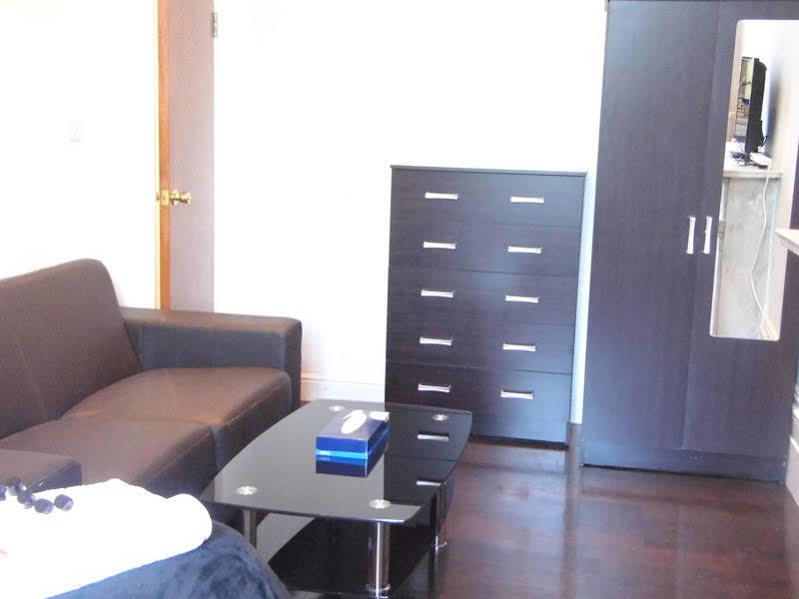 Herberg 36 Hyde Park Gate 3*